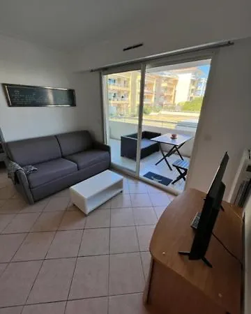 Terrasse Pres De La Antibes